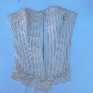 Corset